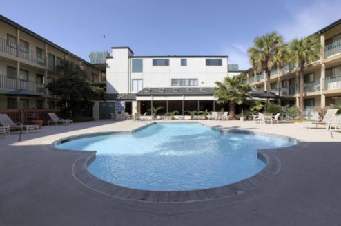 Amerihome Inn & Suites Houston Airport North Экстерьер фото